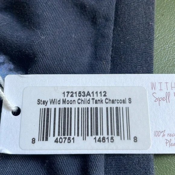 Spell very rare, Stay Wild Moonchild singlet, small.